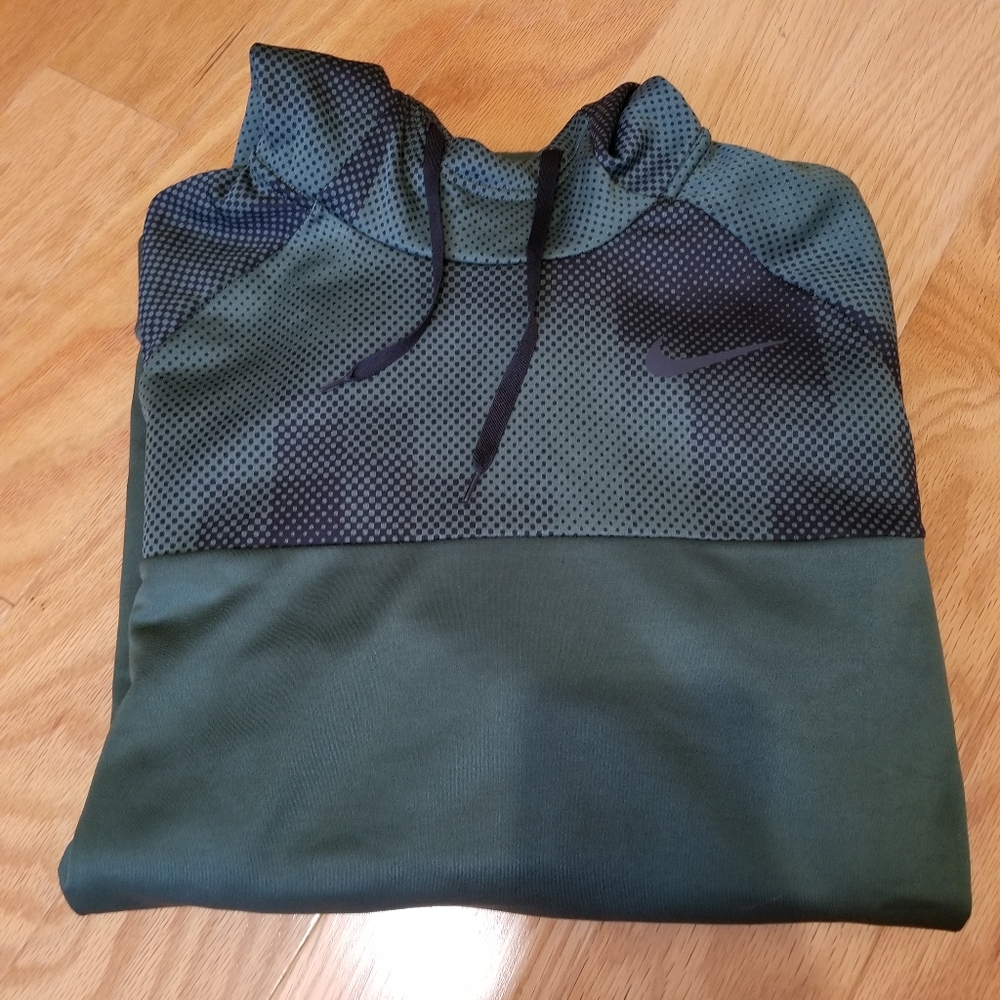 Nike Green Hoody in Large
